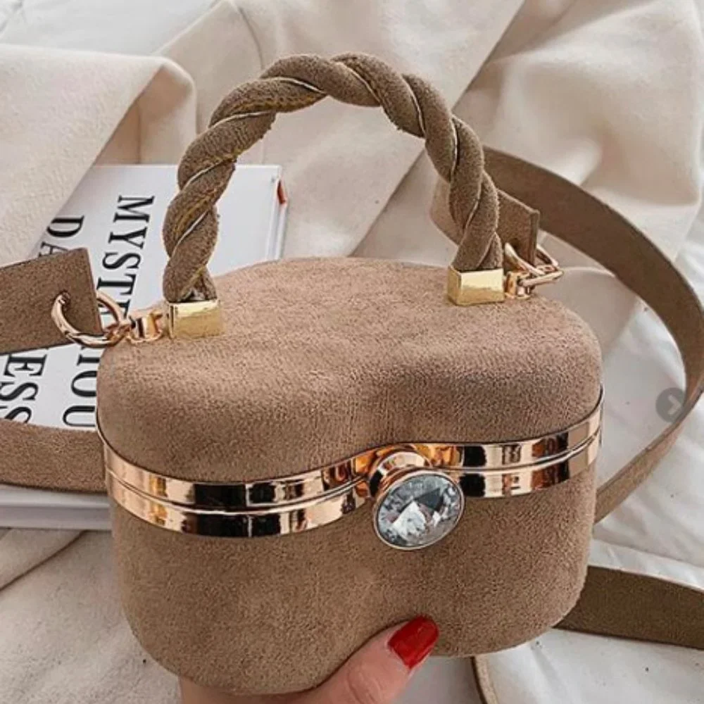 Clutch - Picture 6 of 8